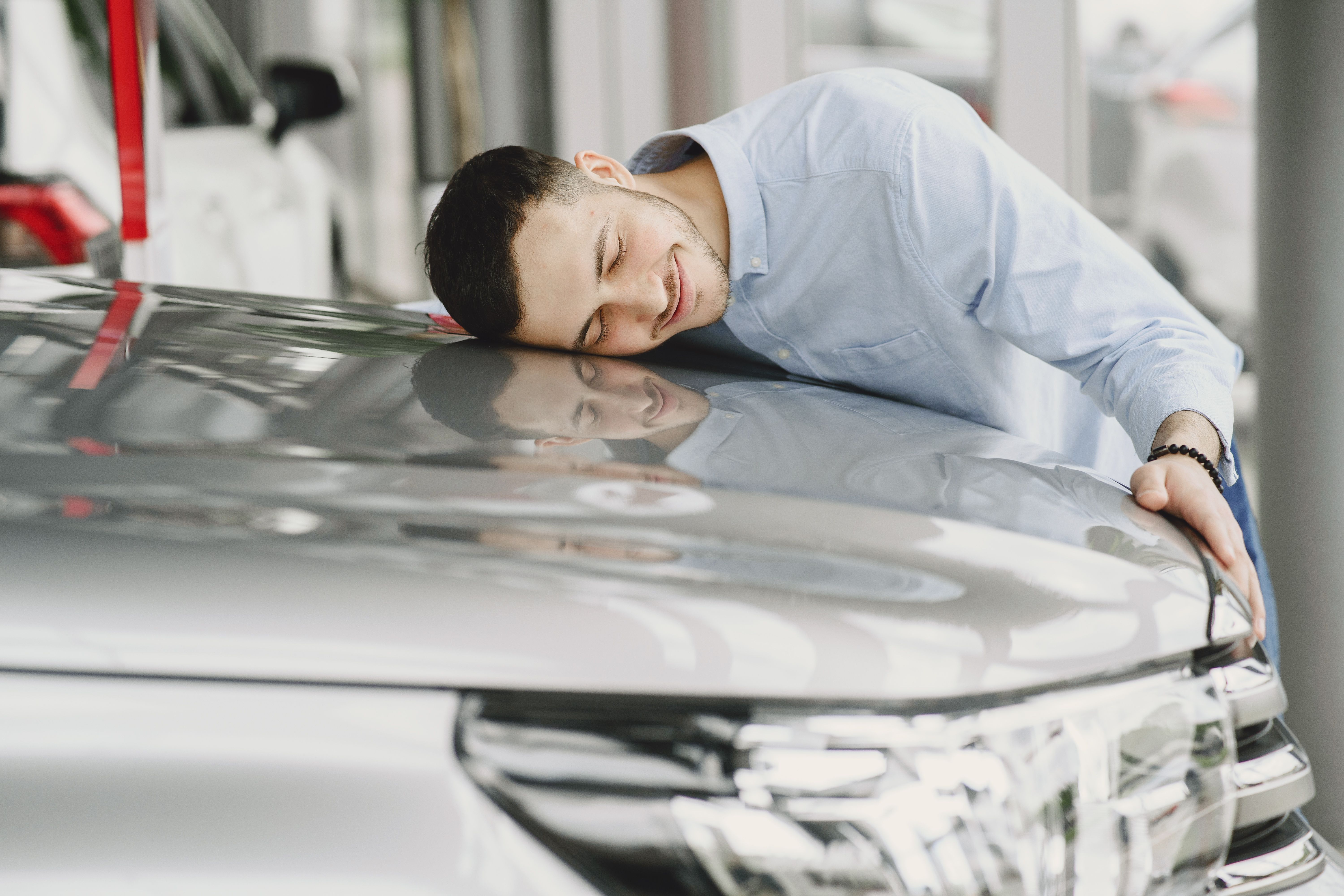 Carrosserie agréée ou compatible avec votre assurance à Martigues : ce qu'il faut savoir